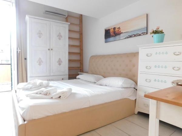 Masaniello Home, Забронировать  Неаполь Кампания, рядом с Центральный железнодорожный вокзал Неаполя