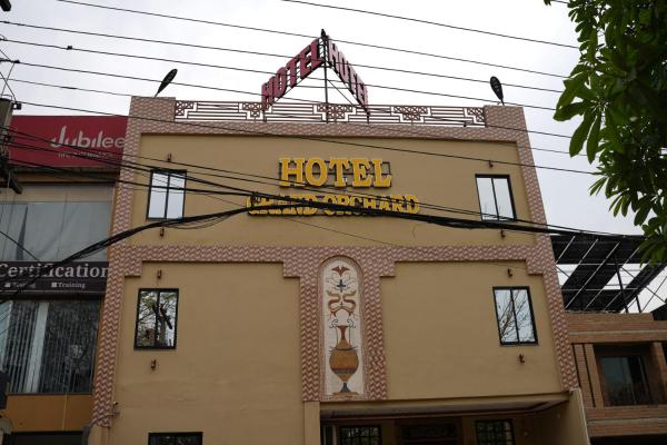 Hotel Grand Orchard, Забронировать  Johar Town Лахор