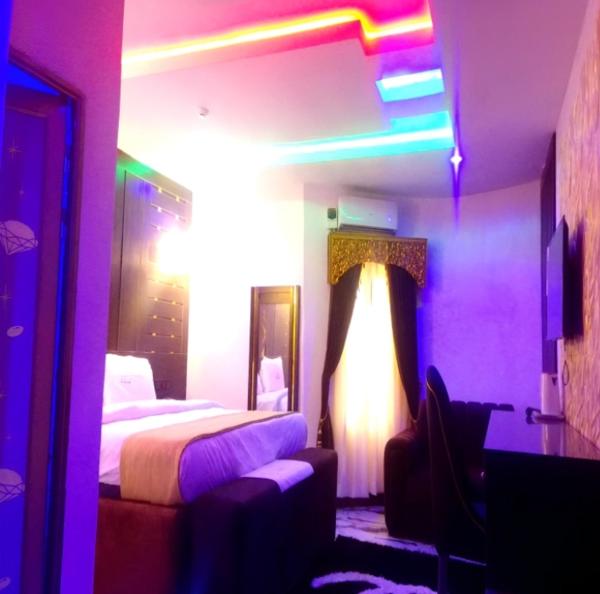 Portsmouth Villa Hotel & Suites