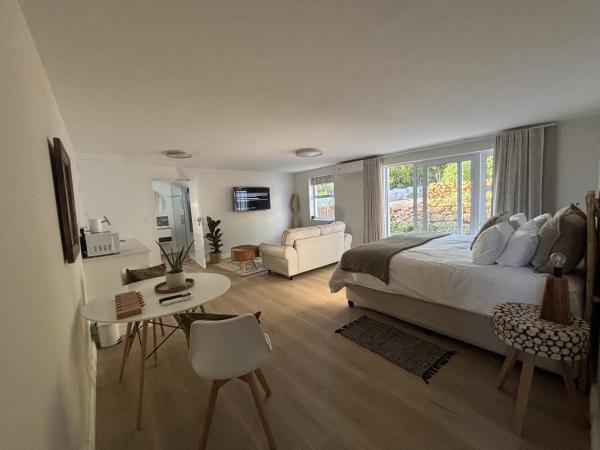 Golden Hillside, Забронировать  Сомерсет-Уэст провинция Западный Кейп
