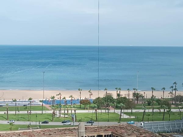 Etoile, Забронировать  Отели Танжера с парковкой, Парковка