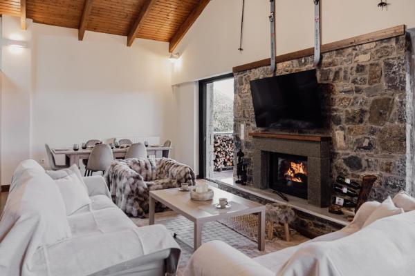 Helmos Euphoria Chalets, Забронировать Шале Калаврита Helmos