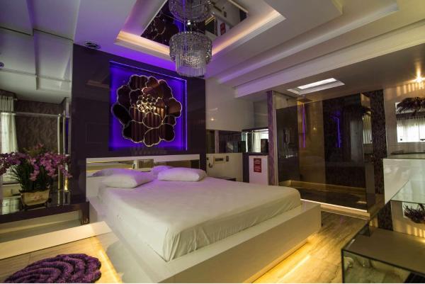 Golden Motel Pernoite Suíte Luxo com conforto e privacidade garagem privativa, Забронировать Мотель Пасу-Фунду Риу-Гранди-ду-Сул
