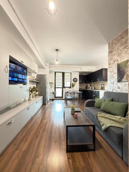 Lucas Apartments 1&2 Bdm near Palas Mall with Park, Забронировать  Отели Ясс с парковкой, рядом с Metropolitan Cathedral Iasi, Парковка