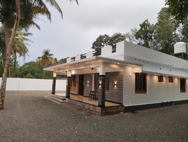 Nature light homestay, Забронировать  Kudayattūr Periyar National Park