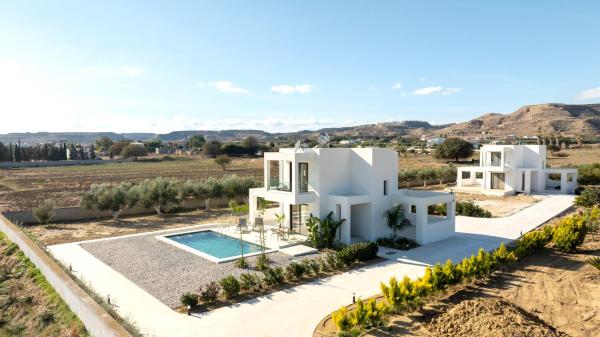 Geo\s Luxury Villa - Private Pool - By the beach, Забронировать  Кардамена остров Кос