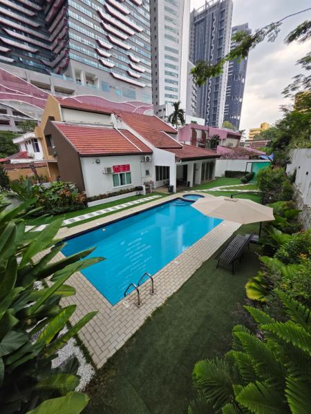 5 Bedroom Villa With Private Pool By Perkasa, Забронировать  Куала-Лумпур Федеральная территория Куала-Лумпур