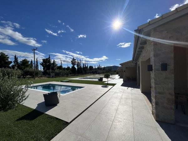 Olive Grove Villas Galaxidi, Забронировать  Отели Галаксидион с бассейном, Бассейн