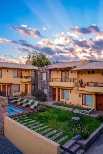 KALLPA WARMI Hotel Panoramico, Забронировать  Отели Тилькара с парковкой, Парковка