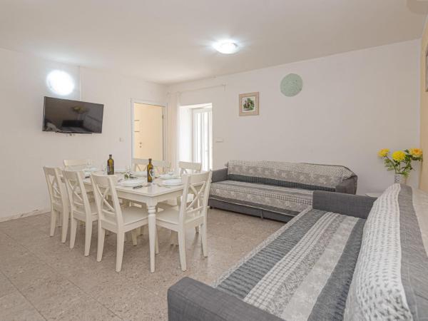 Holiday Home Rural Villa Olive Krka by Interhome