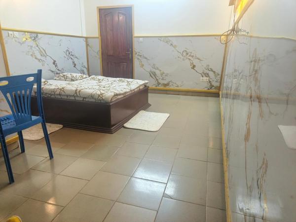Badenk Hôtel, Забронировать  Яунде Mfoundi