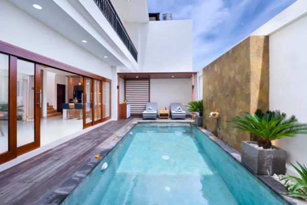Zelene Elegant 3 BR Private Pool Villa, Забронировать  Отели провинции Бали с парковкой, Парковка