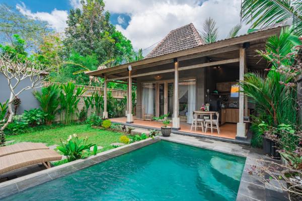 Devandra Villa Ubud, Забронировать  Отели провинции Бали с парковкой, Парковка