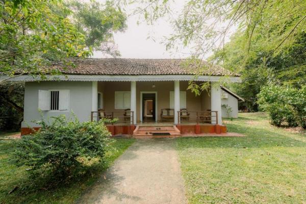 Villa Don Nicholas - Ahanagama, Забронировать  Отели Округа Галле с парковкой, Парковка
