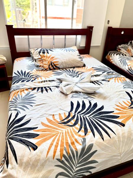 Hostal la 200, Забронировать  Отели Флоридабланка с парковкой, Парковка