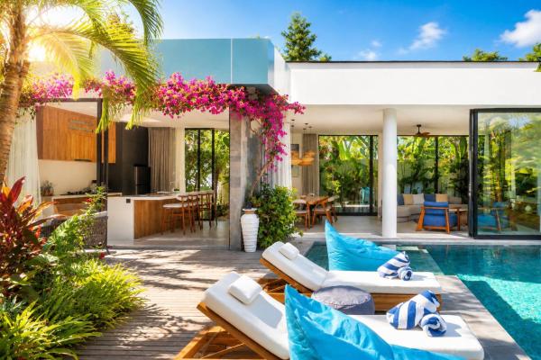 Villa Olivia - Umalas, Забронировать  Отели провинции Бали с парковкой, Парковка