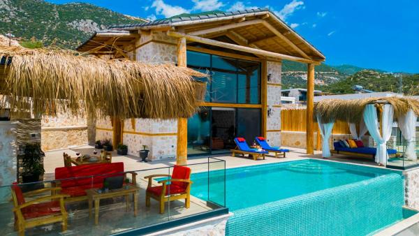 Rustic Villa Perfect for Couples in Kalkan, Забронировать  Каш Провинция Анталья