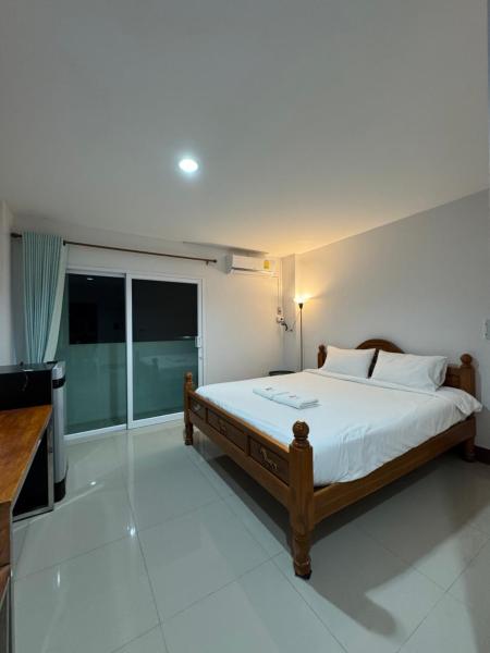 W Smart Stay TRANG, 预订  董里 董里府