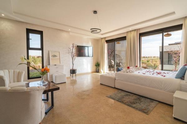 Luxury Villa Hammam Piscine chauffeé sans Vis Avis, Забронировать  El Harkat Outskirts of Marrakech