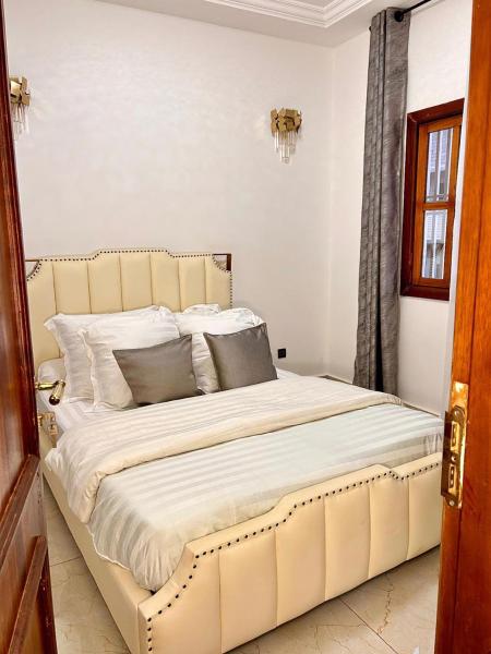 Residence Nicole, Забронировать  Яунде Mfoundi