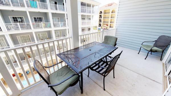 Myrtle Beach Villas 303 B, Забронировать  Отели Миртл-Бич с бассейном, Бассейн