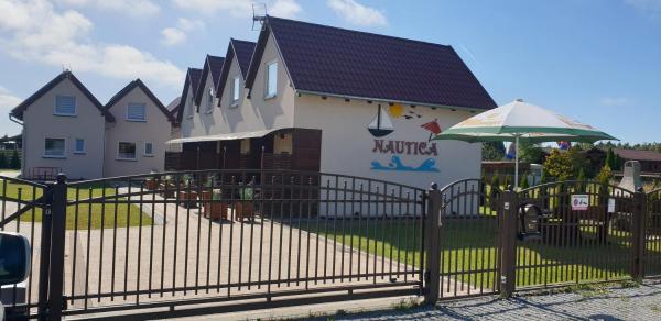 Nautica, Забронировать  Отели Гонски с парковкой, Парковка