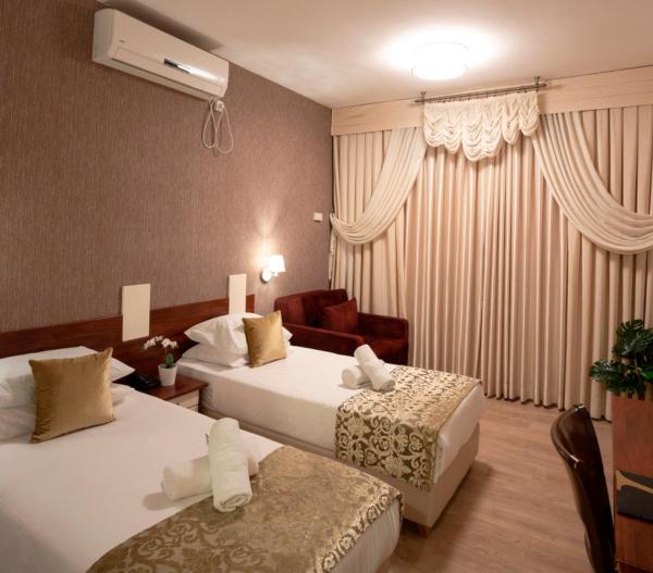 Aristocrat Hotel Glatt Kosher, Забронировать  Бней-Брак Тель-Авивский округ