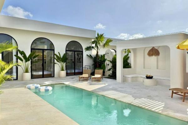 Chayra Elegant 4 BR Private Pool Villa, Забронировать  Куала-Лумпур провинция Бали