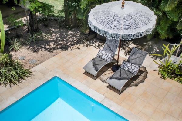 Private Villa Azure Garden with pool, Забронировать  Отели Гран-Бэ с бассейном, рядом с Grand Baie Bazaar, Бассейн