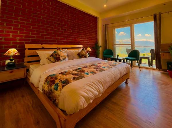 The Pine Cliff Retreat A- Luxury Property & Peaceful Location, Забронировать  Массури штат Уттаракханд