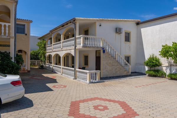 Apartments Tusla, Забронировать Апартаменты/квартира Zarići Задарская жупания
