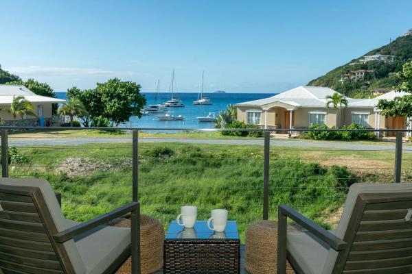 Castaways Villa- Steps from Beach with Kayaks, Забронировать  Монте Сент-Джон