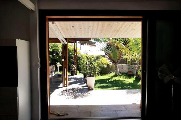 Villa Le Voyageur St-Gilles les bains - piscine privée Mont Roqufeuil, Забронировать  Отели Сен-Поль с бассейном, Бассейн