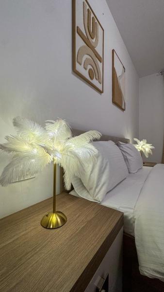 Charming Studios At Coresi Mall #Brasov, Забронировать  Отели Брашова с парковкой, рядом с Железнодорожный вокзал Брашова, Парковка