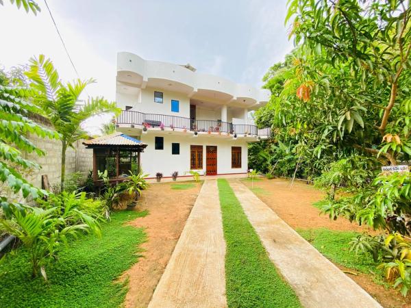 New Lotus Rest Mirissa