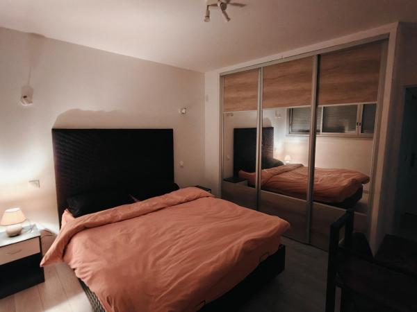 Locations de Chambres Proches de Paris à Massy, Забронировать  Масси Essonne
