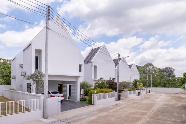 Private Courtyard Villa, Забронировать  Сарабури Сарабури