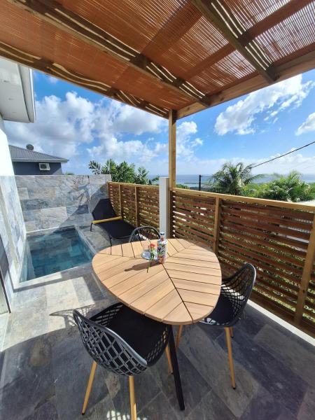 Princess Diamond Villa - Panoramic Sea View, Забронировать  Отели Ле-Диаман с парковкой, Парковка