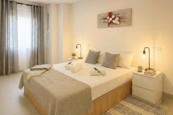 Apartamentos Benalua Alicante con Parking, Забронировать  Аликанте Памплона