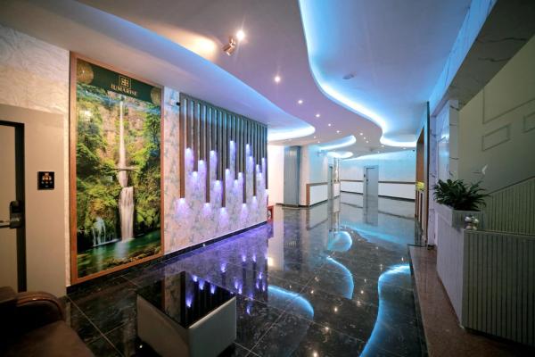 LUMARISE Premium Wayanad Business Hotel, Забронировать  Отели Wayanad Region с парковкой, Парковка
