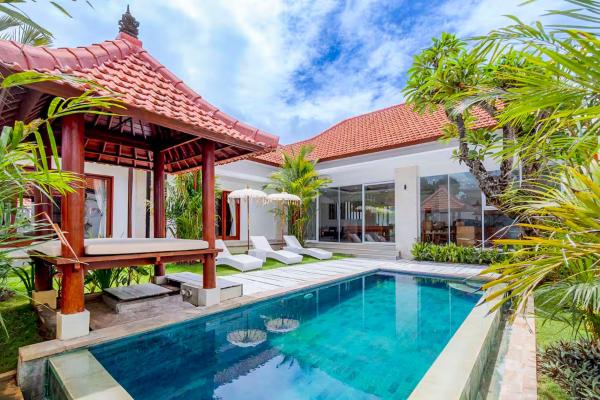 Coco Canggu Villa, Забронировать  Отели провинции Бали с парковкой, Парковка