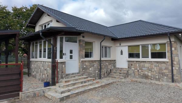 Vila Trifoi, Забронировать  Breaza de Jos Прахова