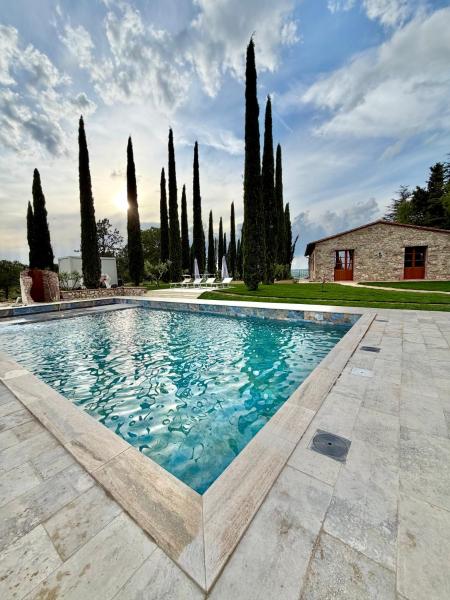 LA COLLINA DEI SAPORI Montepulciano, Забронировать  Отели Монтепульчано с бассейном, Бассейн