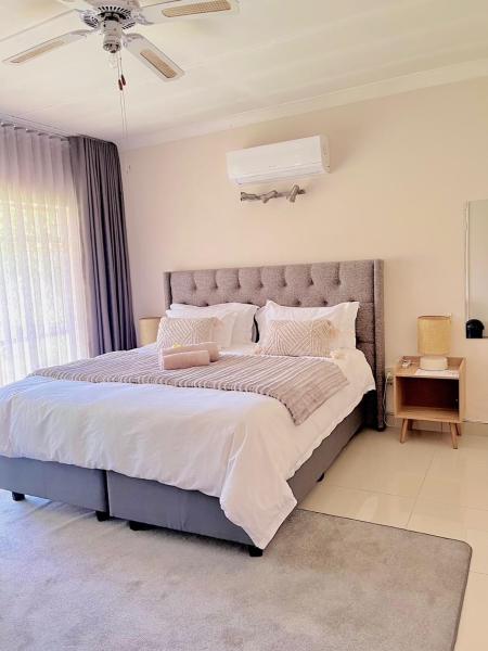 Maqoco Guest House, Забронировать  Отели Почефструм с парковкой, рядом с Стадион «Сенвес Парк», Парковка