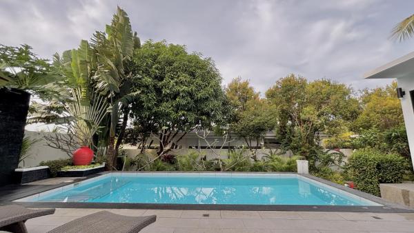Serenity 2BR Paradise Garden Oasis Villa Moorea, Забронировать  Отели Самуи с бассейном, Бассейн