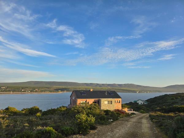 Skattebol - Villa on the Breede, Забронировать  Витсанд Заповедник De Hoop