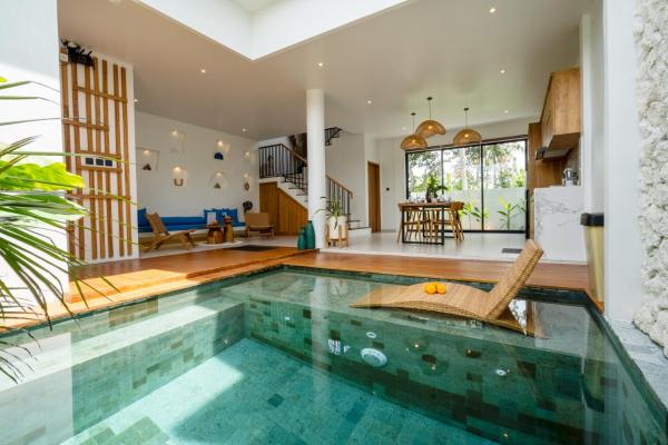 Bali Taoka Villa Tanah Lot, Забронировать  Отели провинции Бали с парковкой, Парковка