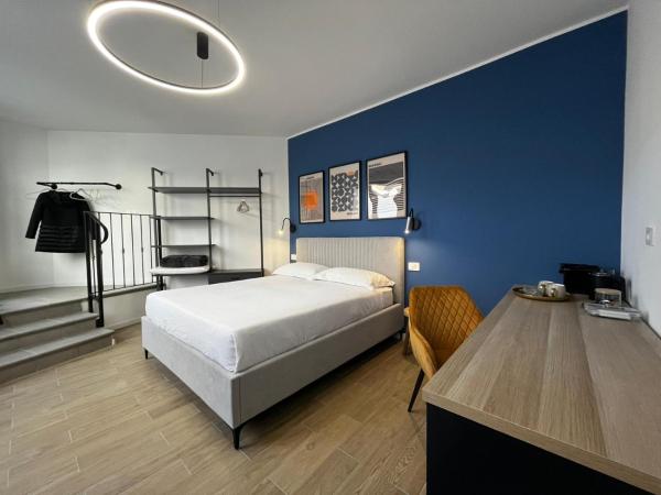 KJ guesthouse, Забронировать  Аппьано-Жентиле Ломбардия