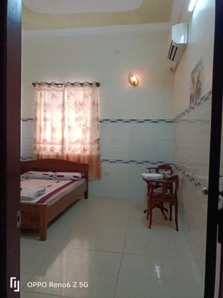 Lộ Kim Yến, Забронировать  Kon Rung Gia Lai