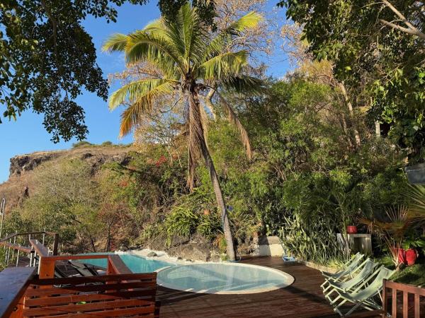 Villa Arbre de lintendance avec vue mer et piscine à Boucan Canot, Забронировать  Отели Сен-Поль с бассейном, Бассейн
